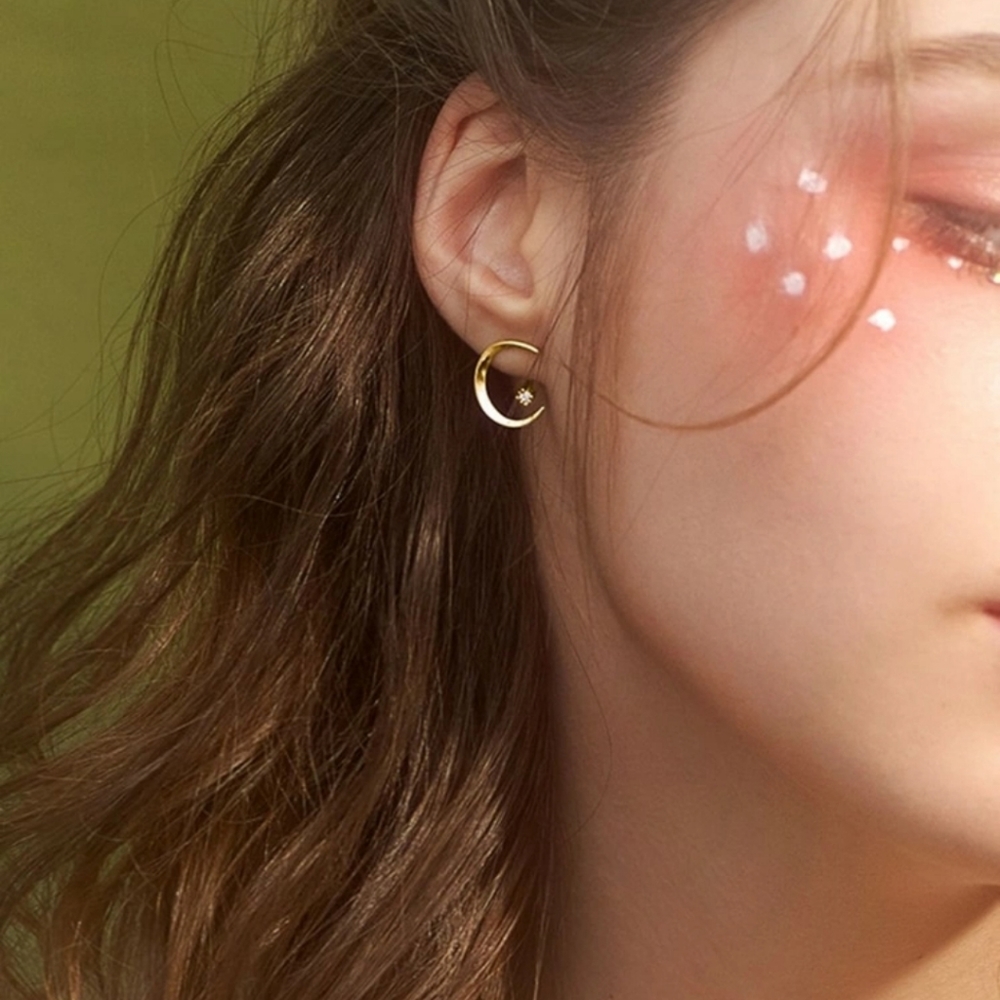 Gold moon earrings